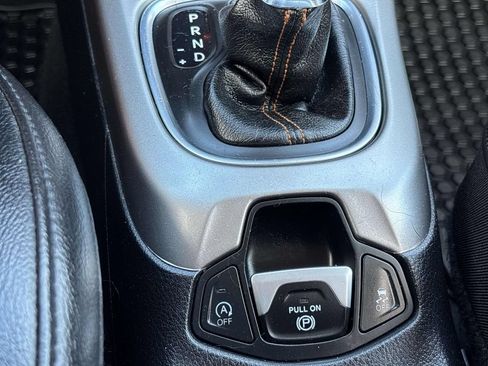 Used 2019 Jeep Compass Latitude w/ Popular Equipment Group AWD/4WD image 27