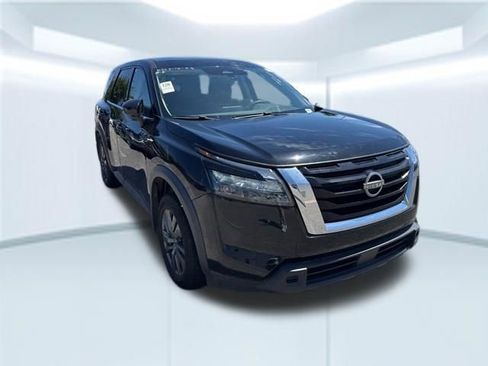 Used 2023 Nissan Pathfinder S FWD image 4
