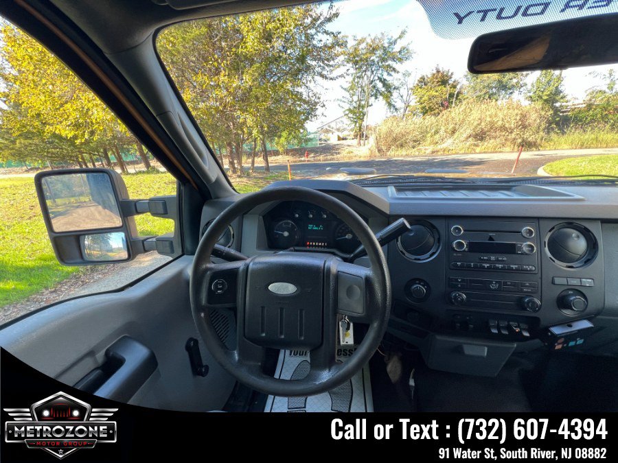 Used 2011 Ford F550 4x4 Regular Cab Super Duty w/ Payload Upgrade Pkg image 31