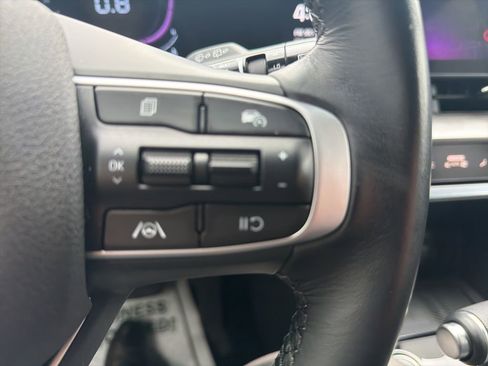 Used 2025 Kia Sportage EX AWD/4WD image 21