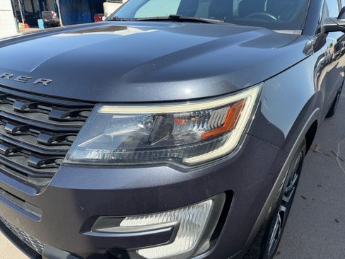 Used 2017 Ford Explorer Sport w/ Equipment Group 401A AWD/4WD image 9