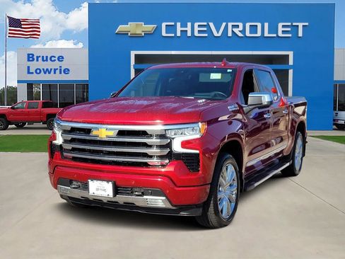 Used 2024 Chevrolet Silverado 1500 High Country w/ High Country Premium Package AWD/4WD image 1