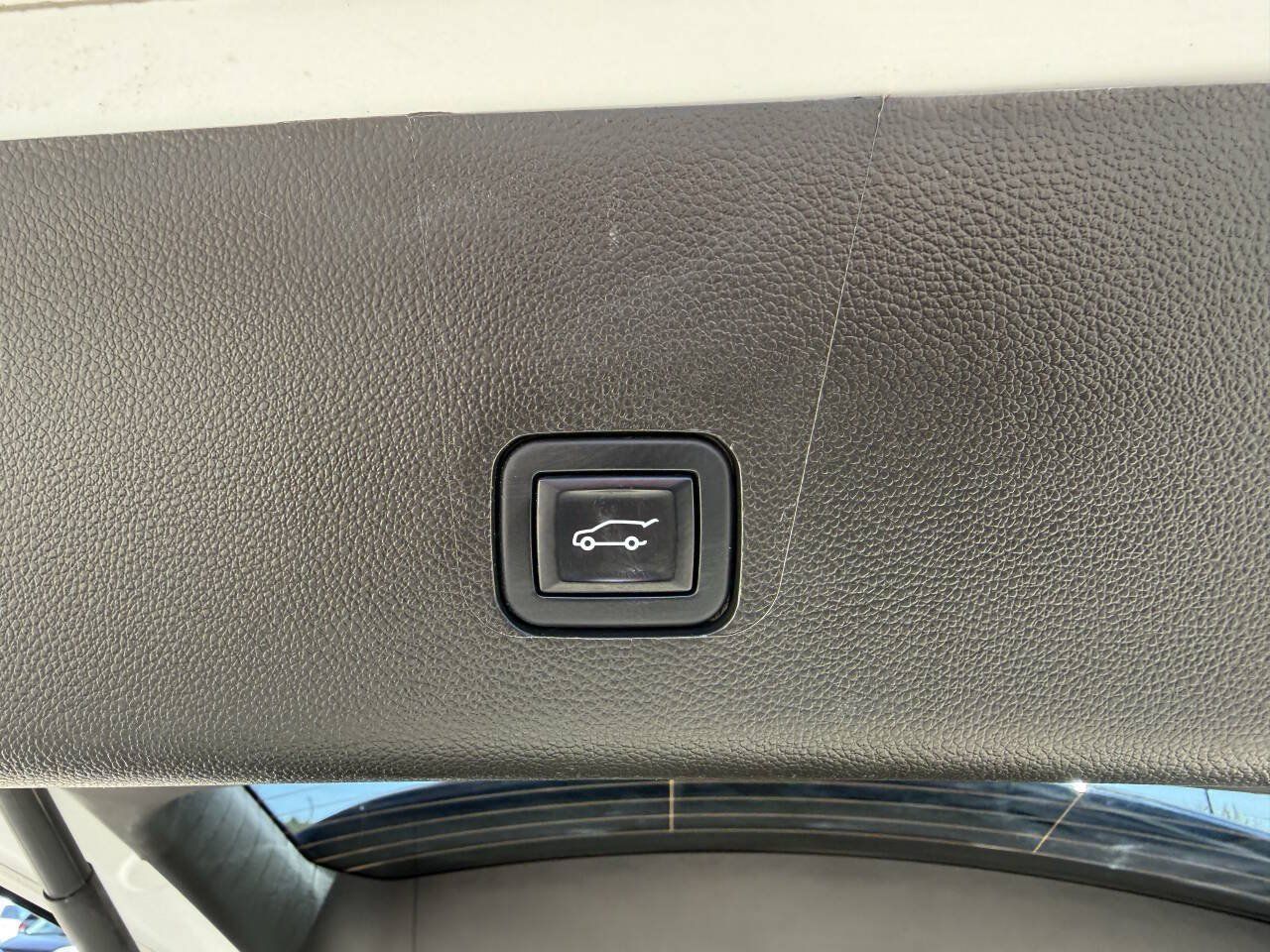 Used 2022 Chevrolet Traverse RS AWD/4WD image 15