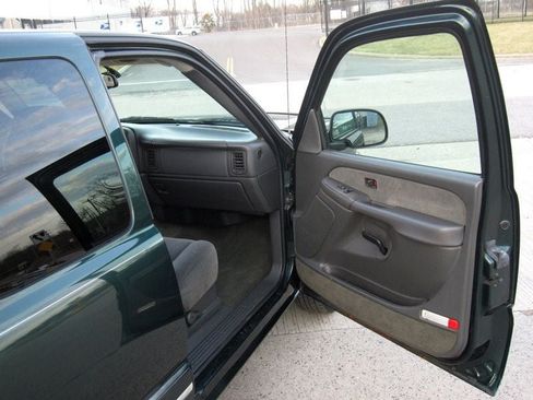 Used 2003 Chevrolet Silverado 1500 LS AWD/4WD image 24