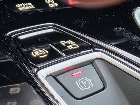 New 2026 Audi A6 Premium Plus AWD/4WD image 29