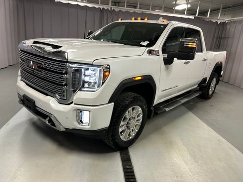 Used 2020 GMC Sierra 2500 Denali w/ Denali Ultimate Package image 3