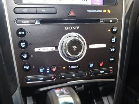Used 2017 Ford Explorer Sport w/ Equipment Group 401A AWD/4WD image 34