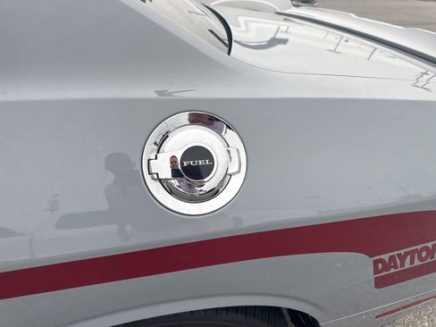 Used 2021 Dodge Challenger R/T image 9