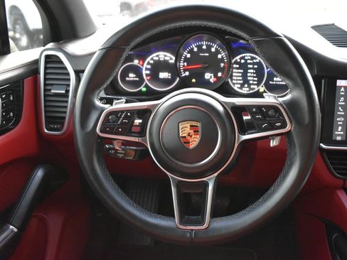 Used 2019 Porsche Cayenne AWD/4WD image 15