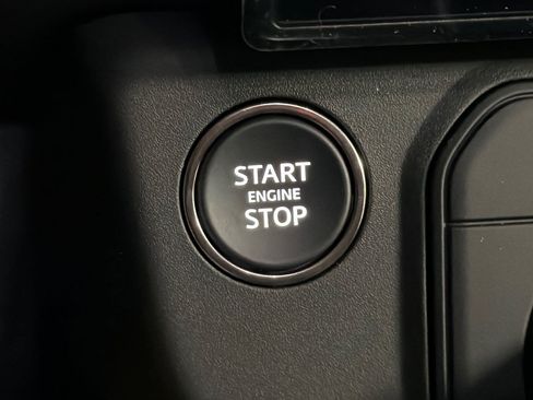 New 2026 Land Rover Defender 130 X-Dynamic SE AWD/4WD image 14