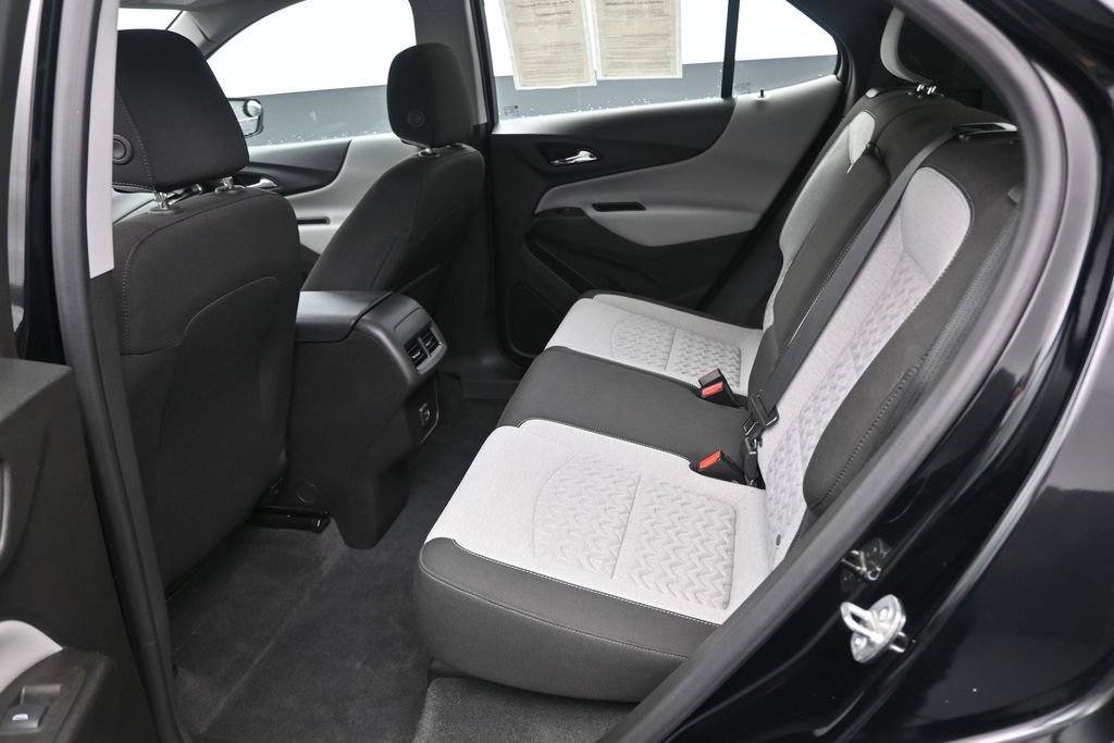 Used 2024 Chevrolet Equinox LS FWD image 14