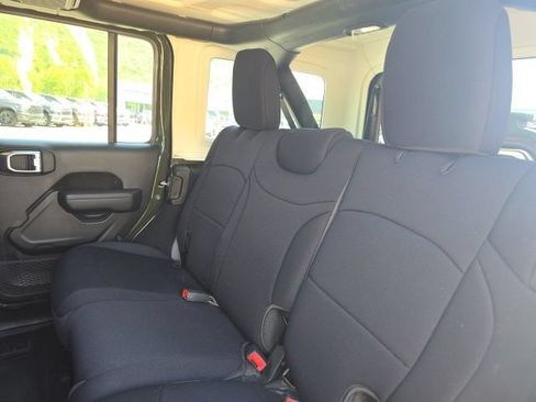 Used 2022 Jeep Wrangler Unlimited Sport AWD/4WD image 21