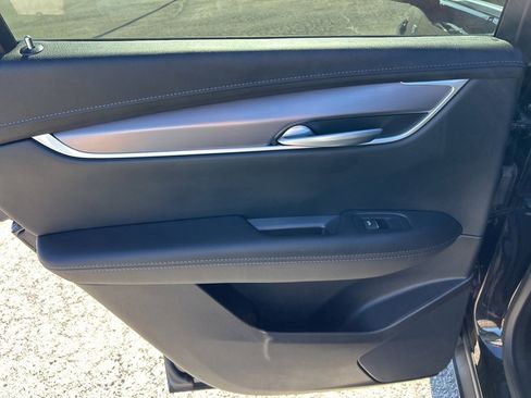 Used 2025 Cadillac XT5 Luxury image 29