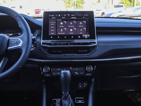 Used 2023 Jeep Compass Altitude w/ Convenience Group image 12