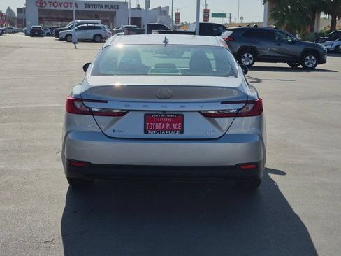 Used 2025 Toyota Camry LE FWD image 9