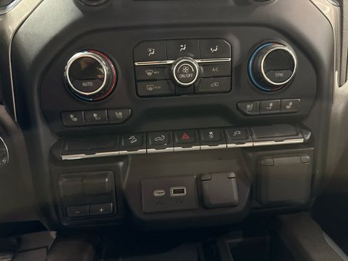 Certified 2020 Chevrolet Silverado 2500 LTZ AWD/4WD image 18