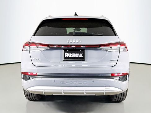 Used 2023 Audi Q4 e-tron Premium Plus w/ Premium Plus image 6
