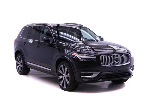 Certified 2024 Volvo XC90 B6 Plus image 3