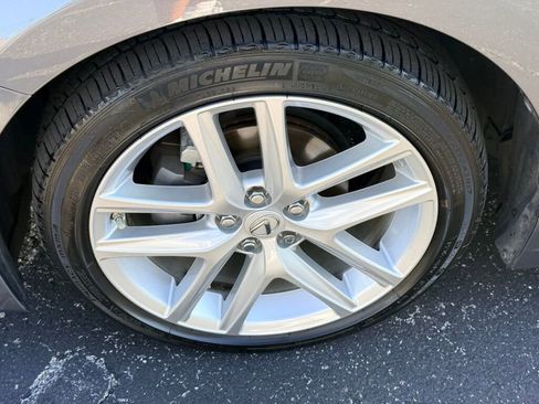 Used 2017 Lexus CT 200h image 16