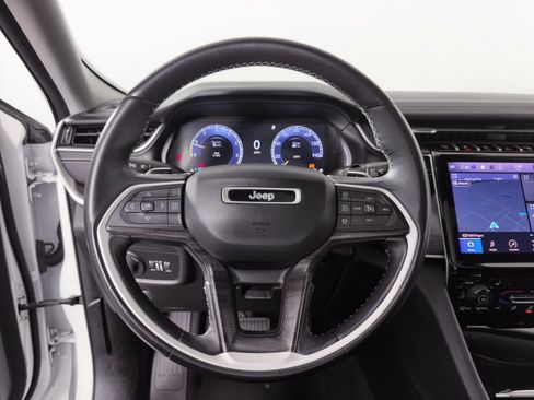 Used 2022 Jeep Grand Cherokee Limited RWD image 10