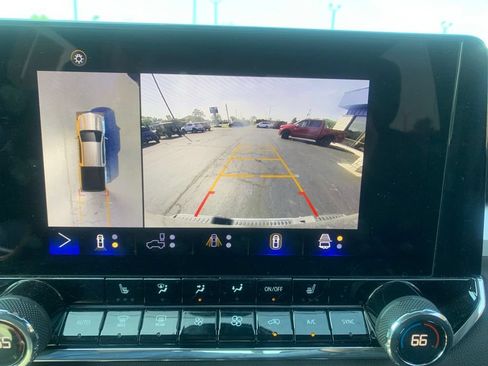 Used 2024 Chevrolet Colorado LT w/ LT Convenience Package III AWD/4WD image 49