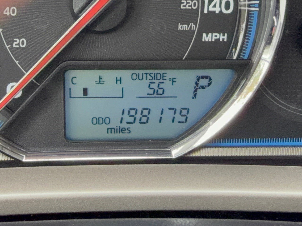 Used 2015 Toyota RAV4 Limited w/ Technology Package AWD/4WD image 26