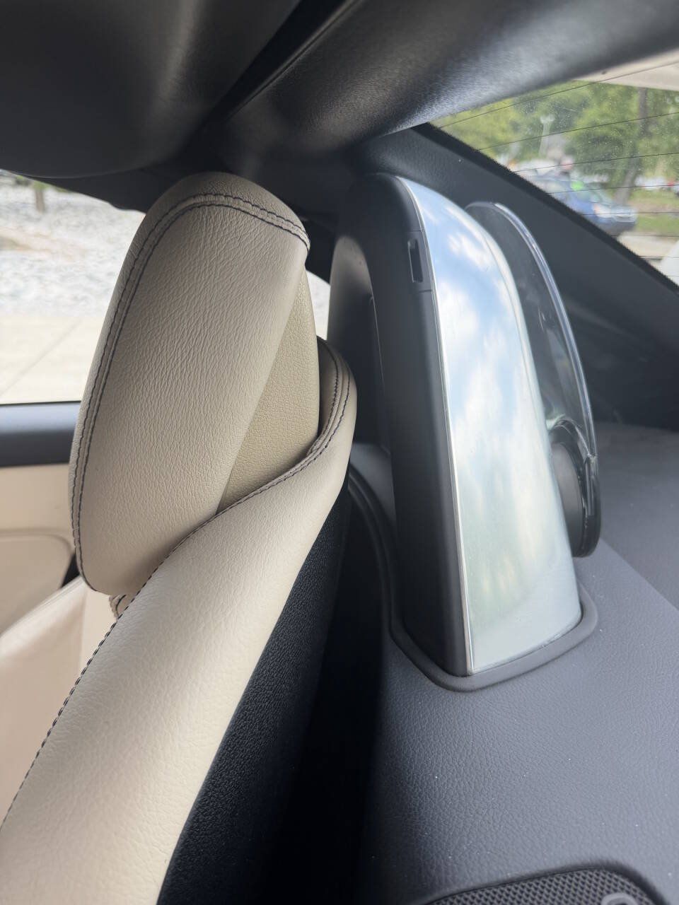 Used 2013 Mercedes-Benz SLK 350 image 36