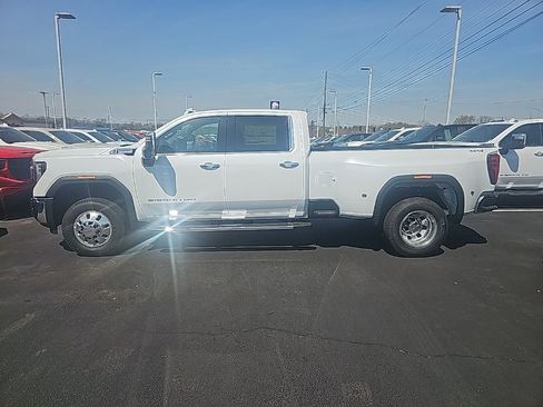 New 2026 GMC Sierra 3500 SLT w/ SLT Convenience Package image 10