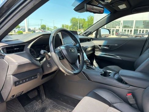 Used 2021 Toyota Venza Limited w/ Advanced Technology Package AWD/4WD image 18