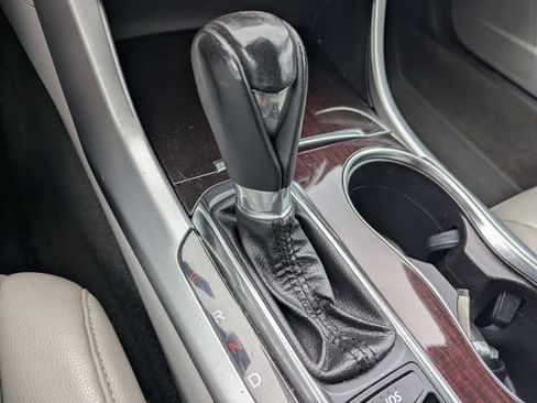 Used 2015 Acura TLX FWD image 18