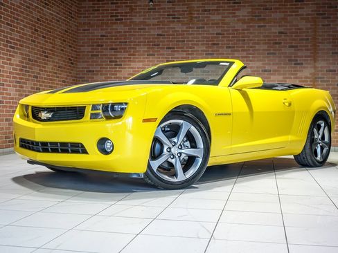 Used 2013 Chevrolet Camaro LT w/ RS Package image 2