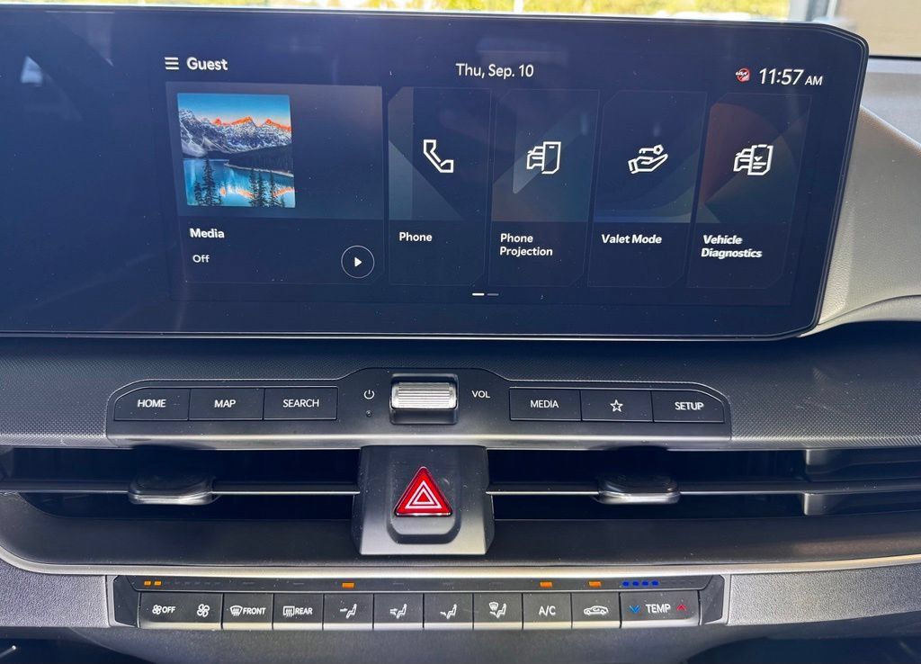 Used 2025 Kia K4 FWD image 25