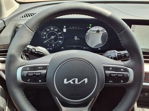 Used 2025 Kia Sportage SX FWD image 14