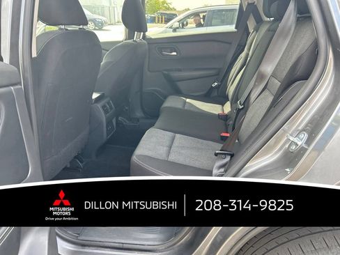 Used 2025 Nissan Rogue SV AWD/4WD image 9