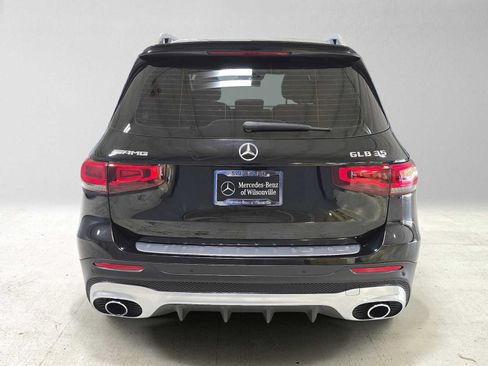 Used 2022 Mercedes-Benz GLB 35 AMG 4MATIC image 4
