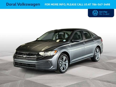 Certified 2024 Volkswagen Jetta SE FWD image 4
