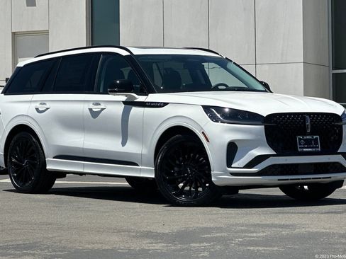 New 2026 Lincoln Aviator Reserve AWD/4WD image 1