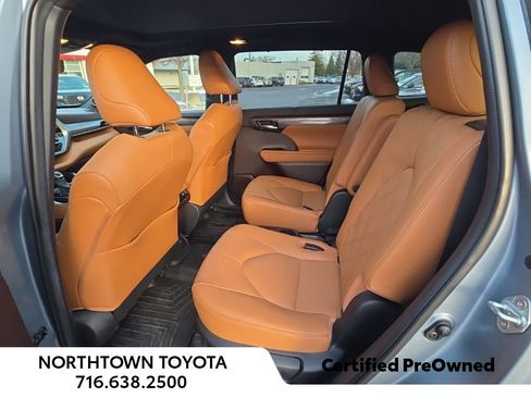 Used 2020 Toyota Highlander Limited Platinum image 14