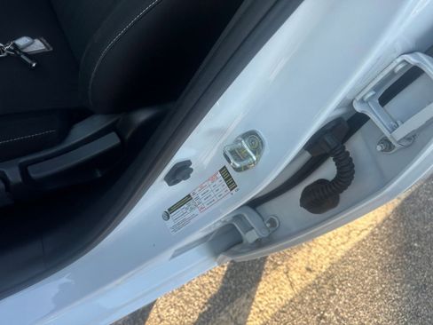 Used 2025 Nissan Sentra SV FWD image 27
