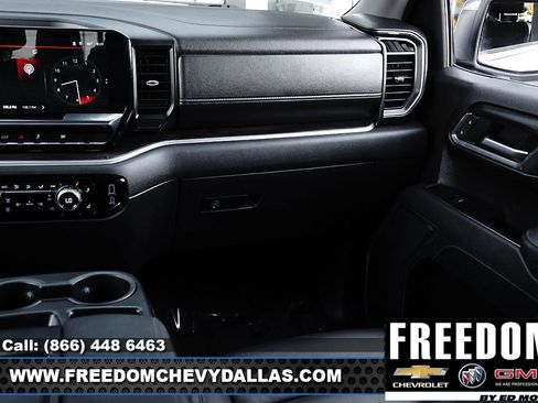 Used 2025 GMC Sierra 1500 SLT image 20