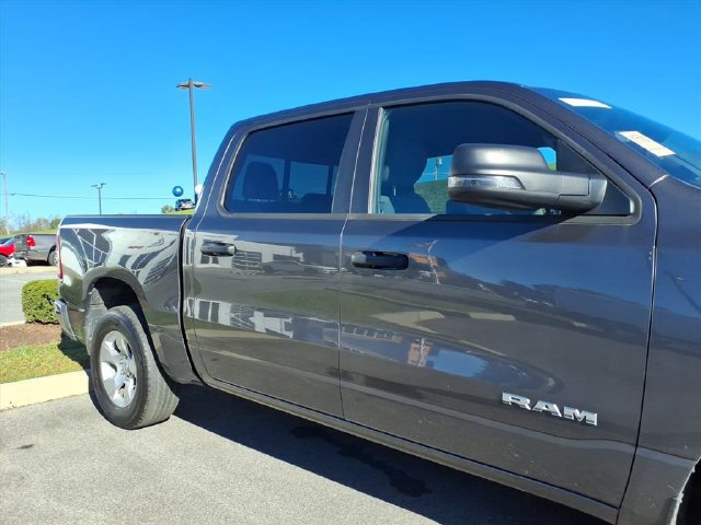 Used 2023 RAM 1500 Big Horn AWD/4WD image 6