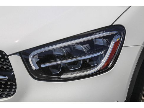 Used 2023 Mercedes-Benz GLC 300 4MATIC Coupe image 7