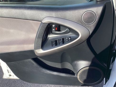 Used 2008 Toyota RAV4 4WD image 21