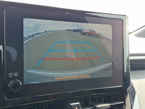 Used 2023 Toyota Corolla SE FWD image 18