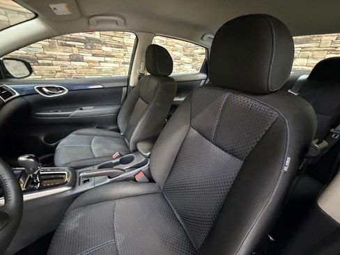 Used 2018 Nissan Sentra SR w/ SR Midnight Edition Package image 12