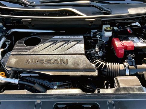 Certified 2023 Nissan Rogue SV image 30