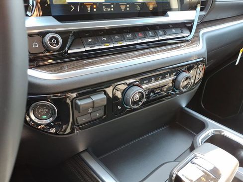 New 2026 Chevrolet Silverado 1500 RST w/ RST All Star Premium Package AWD/4WD image 16