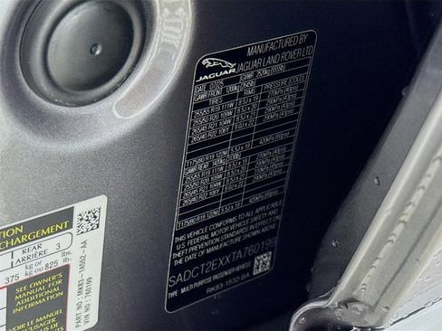 New 2026 Jaguar F-PACE R-Dynamic S image 32