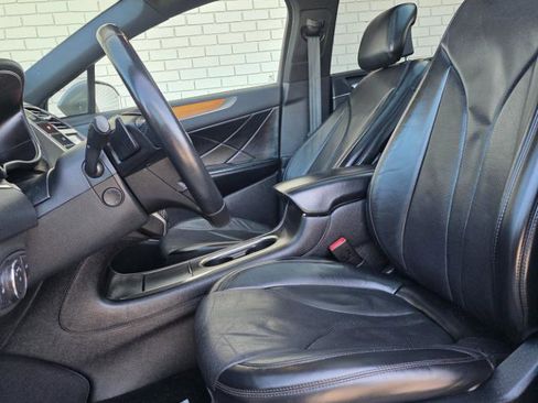 Used 2017 Lincoln MKC Reserve w/ Lincoln MKC Climate Package AWD/4WD image 11