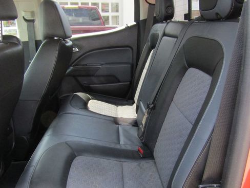 Used 2016 Chevrolet Colorado Z71 AWD/4WD image 7